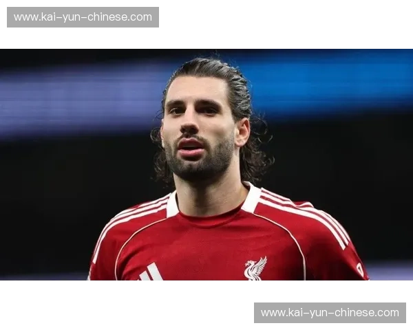 索博斯洛伊世界波破门后染红,安菲尔德争议夜再现VAR介入 索博斯洛伊世界波破门后染红,安菲尔德争议夜再现VAR介入